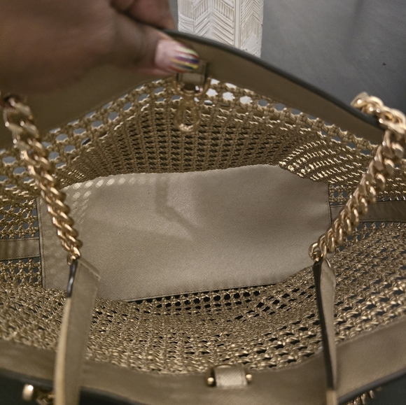 Micheal kors gold woven leather tote with gold chain straps - Picture 5 of 5